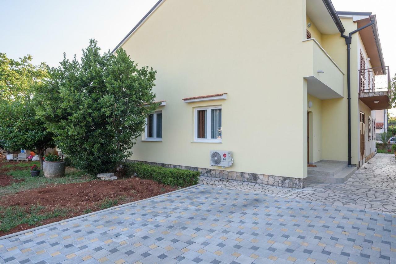 Apartment Perusko PUY Exterior foto